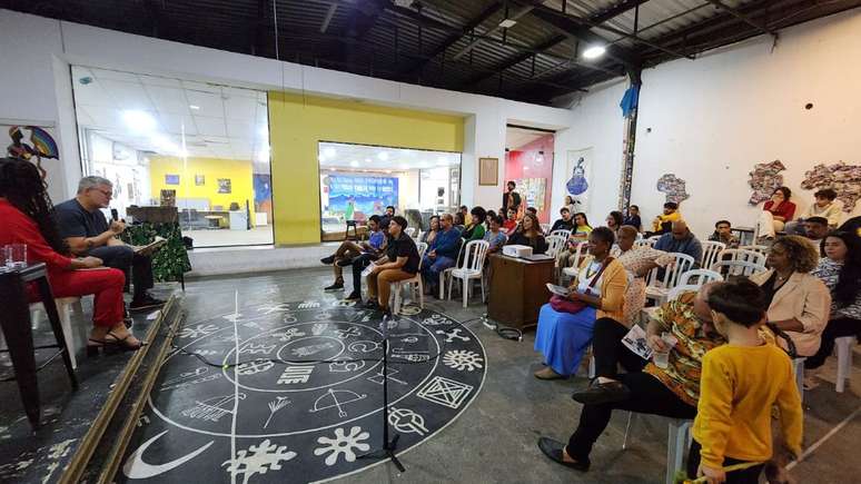 Cursos na área cultural e artística estão entre as atividades do Gomeia Galpão Criativo, que virou referência na Baixada Fluminense.
