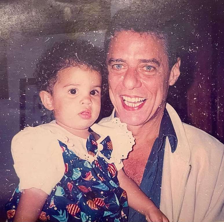 Clara e seu av&ocirc;, Chico