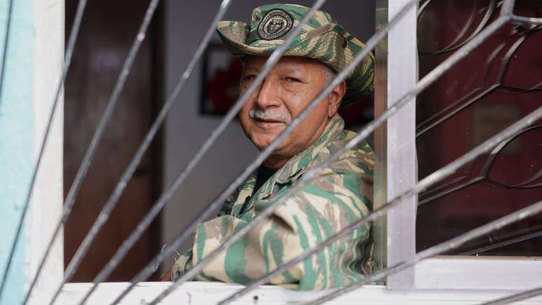 Edith Perales afirma estar pronto para defender seu pa&iacute;s diante de uma eventual invas&atilde;o dos EUA na Venezuela.