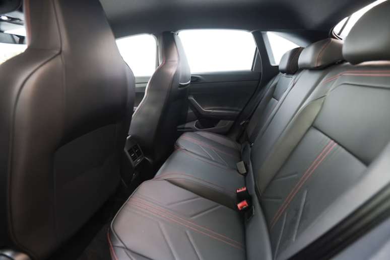 Espa&ccedil;o interno traseiro &eacute; bom no Nivus Werther Santana/Estad&atilde;o