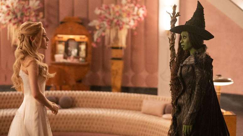 Ariana Grande e Cynthia Erivo retornar&atilde;o na sequ&ecirc;ncia de Wicked, que foi filmada junto com o primeiro filme