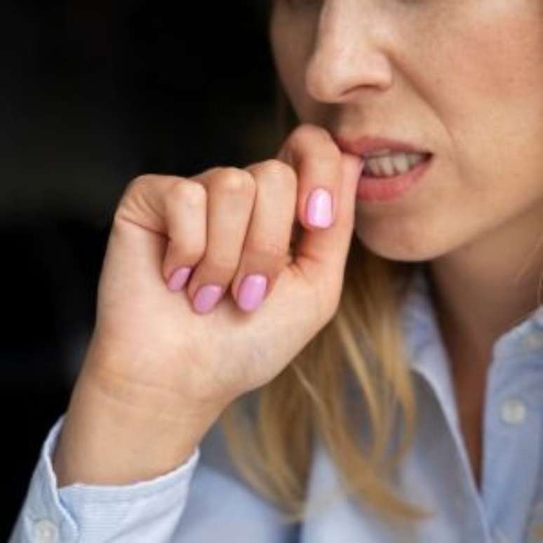 What the pungent nails reveal on emotional health: the habit reaches millions and to the concerns of experts