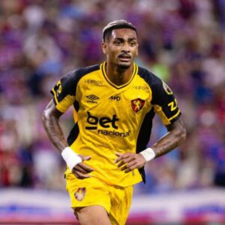 Dérik desfalca o Sport novamente após receber sexto cartão amarelo em apenas 10 jogos