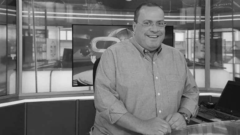 Morre jornalista Paulo Soares Morre jornalista Paulo Soares