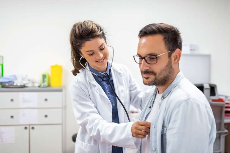The heart has an interface with numerous body organs, so heart problems can generate unexpected symptoms 