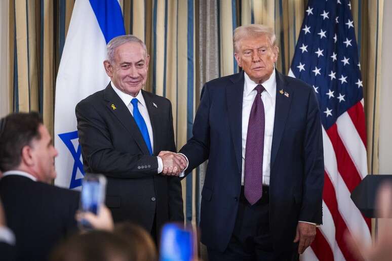 Presidente Trump declarou que premiê de Israel aceitou proposta