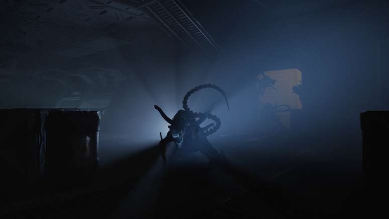 Rogue Incursion apresenta ambientação com corredores escuros e assustadores com um bom uso da iluminação, luzes e sombras