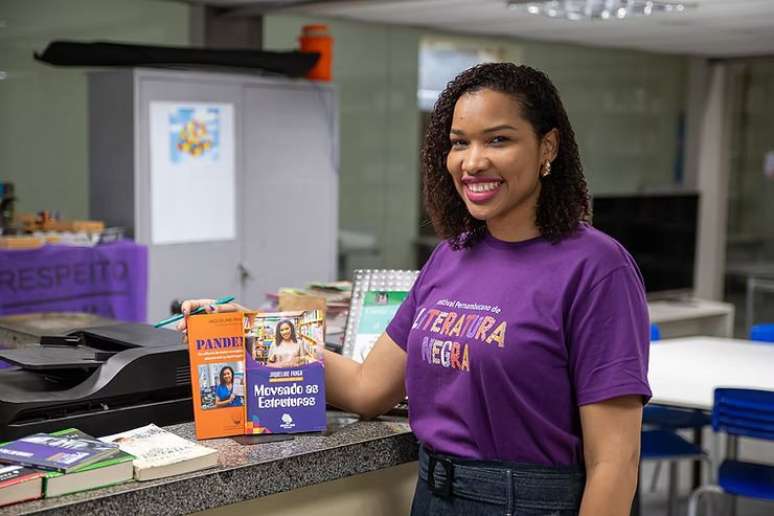 Jornalista e escritora Jaqueline Fraga, que idealizou o Festival Pernambucano de Literatura Negra e já foi indicada ao Jabuti.