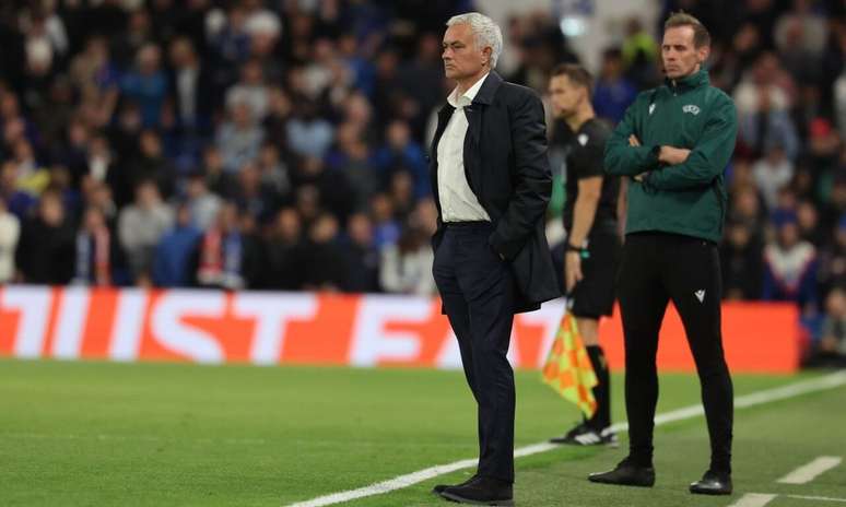 Jos&eacute; Mourinho no Stamford Bridge, em Londres &ndash;