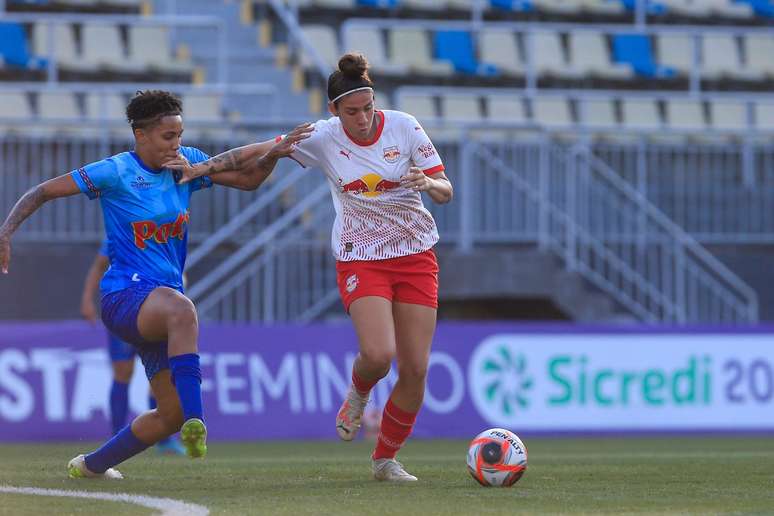 Isa Rangel, jogadora das Bragantinas. 