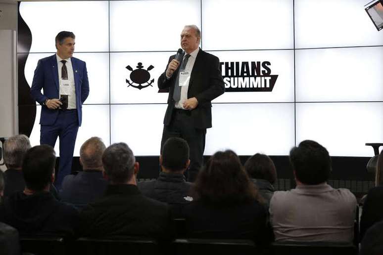 Osmar Stabile define novos nomes para diretoria do Corinthians –