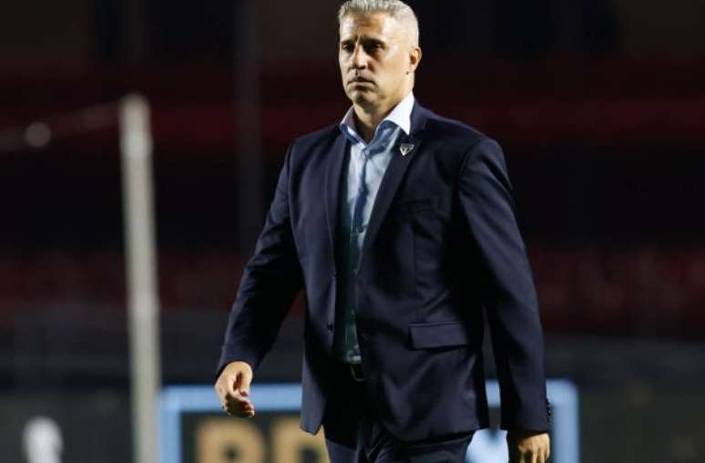 São Paulo amargou sua quarta derrota seguida contra o Ceará –