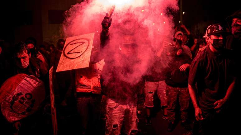 Grupos de jovens encabe&ccedil;am protestos no centro de Lima; o mais recente aconteceu no &uacute;ltimo domingo (28/9)