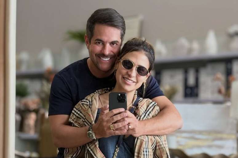 Kaká Diniz e Simone Mendes foram hospitalizados nesta semana