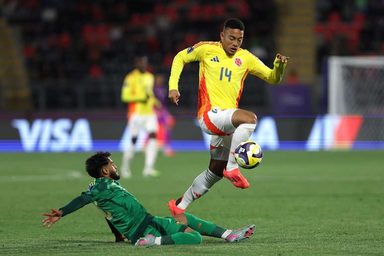 Jordan Barrera durante a vitória da Colômbia sobre a Arábia Saudita 