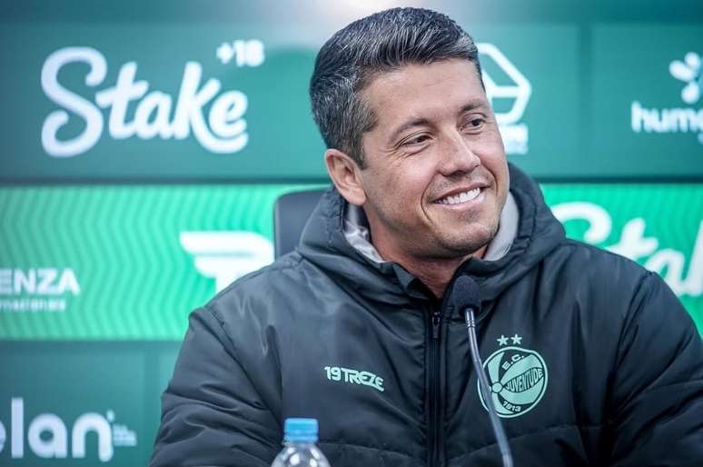 Apresentação de Thiago Carpini no Juventude em 2025