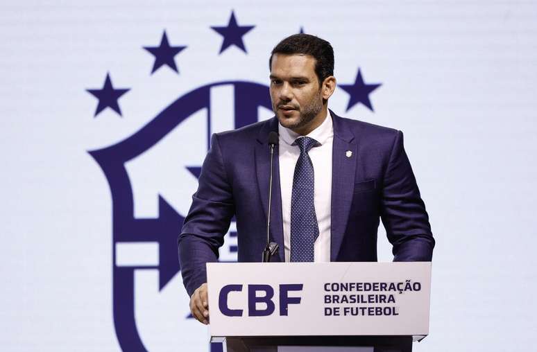 Samir Xaud durante o evento que apresentou as&nbsp; mudan&ccedil;as nas competi&ccedil;&otilde;es nacionais do futebol brasileiro para 2026.&nbsp;