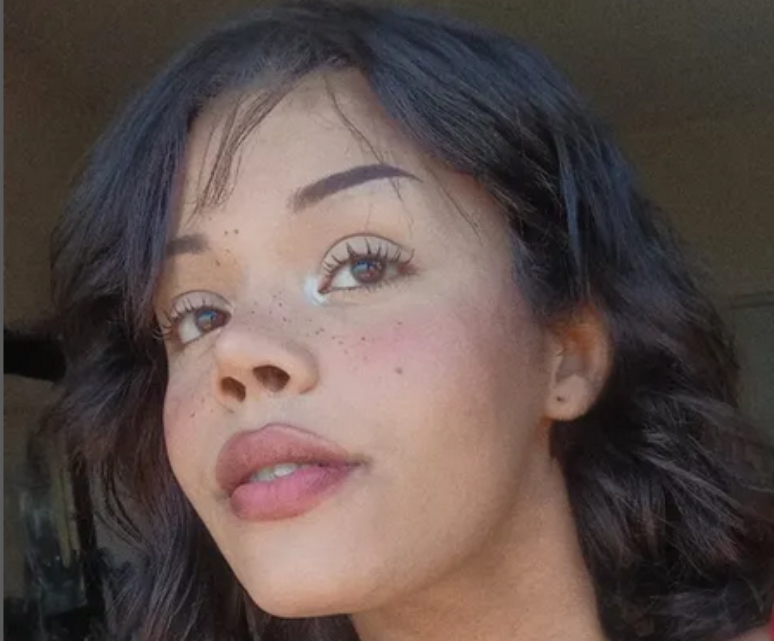 Aurora Celeste, de 20 anos, denuncia ter sido agredida e estuprada após marcar um encontro por aplicativo