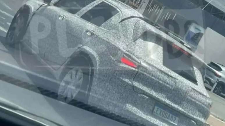 Flagra - SUV do Onix