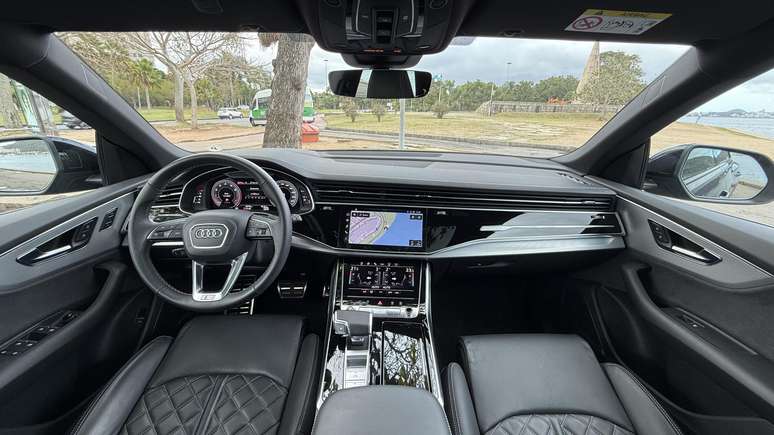 Audi Q8 Performance Black 2025