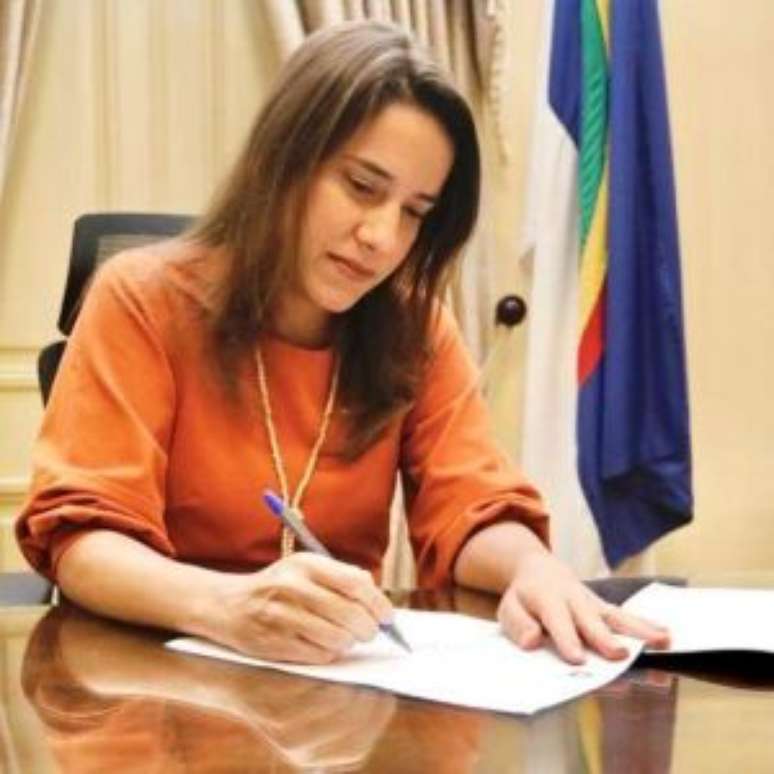 Governo do Estado antecipa ponto facultativo do Dia do Servidor Público; saiba nova data