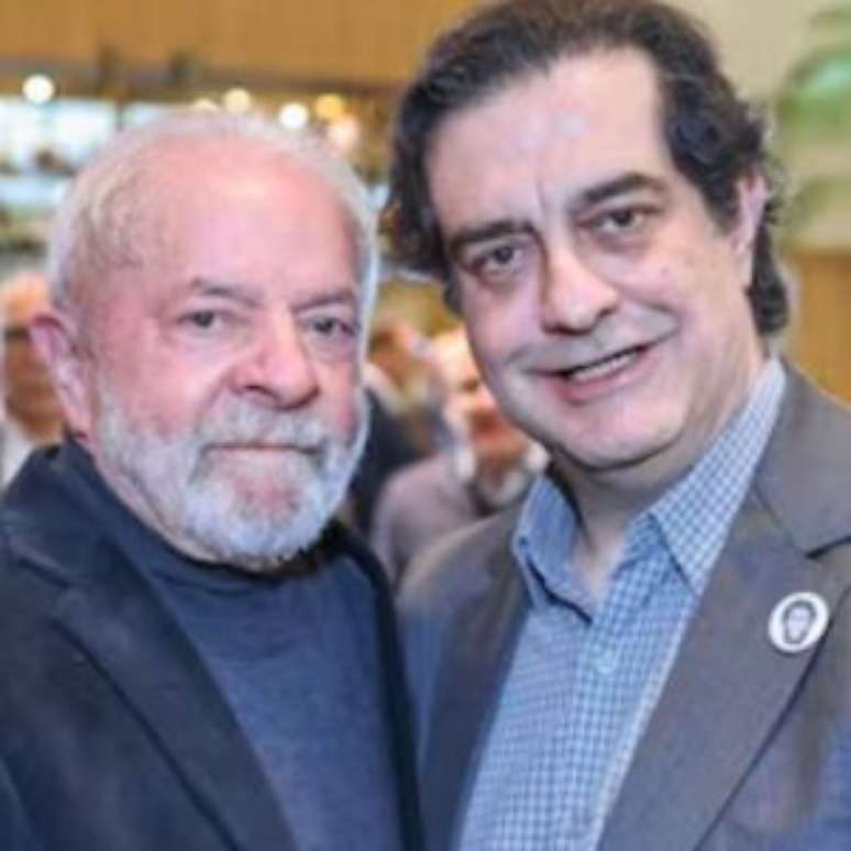 Lula e advogado do mensalão.