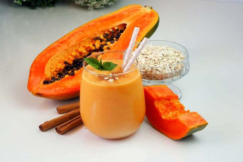Papaya vitamin with oats and cinnamon 