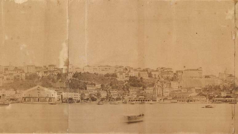 Vista panor&acirc;mica de Salvador na metade do s&eacute;culo 19