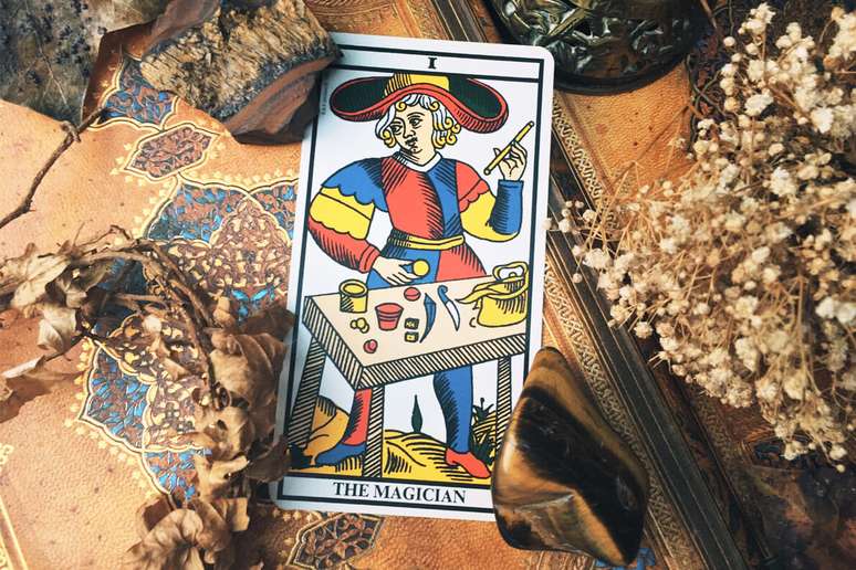 Olho de Tigre e Tarot