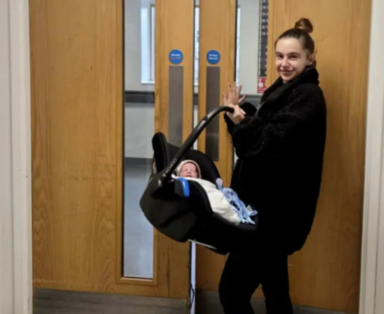 Jovem d&aacute; entrada em hospital com suspeita de apendicite e descobre que est&aacute; em trabalho de parto