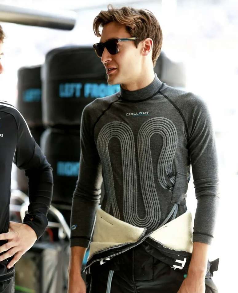 George Russell, piloto da Mercedes, foram um dos que testaram o colete de resfriamento