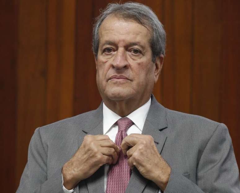 Valdemar Costa Neto diz que PL precisa ajudar Hugo Motta a "ficar livre" da anistia