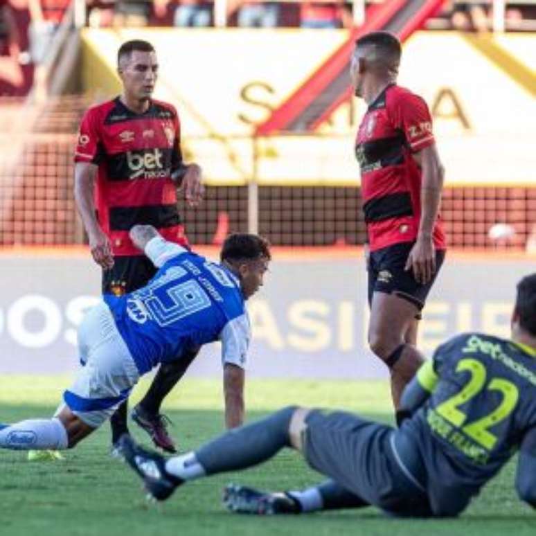 Cruzeiro e Sport se enfrentam no próximo domingo (05).