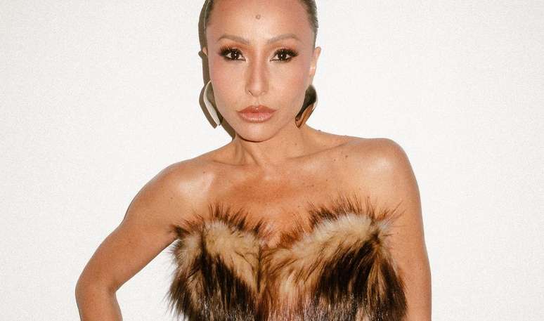 Sabrina Sato em Paris 