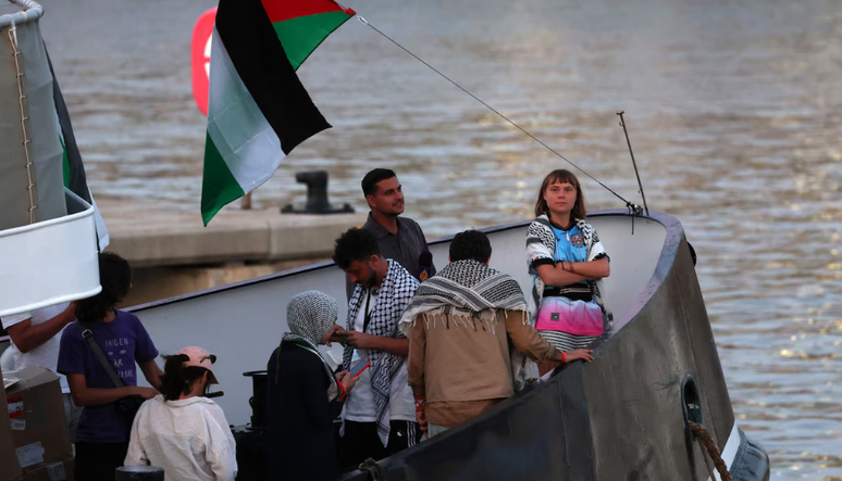 The Brazilians captured by Israel can sign an agreement to be expelled; eight waste