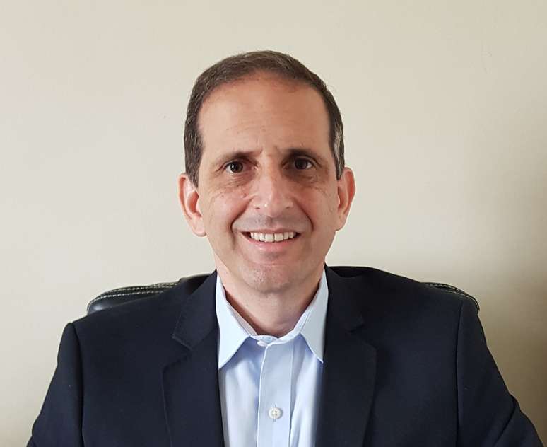 O engenheiro Ricardo Jazbik enfrentou duas crises profissionais em menos de um ano, mas o autoconhecimento fez diferença entre as situações  