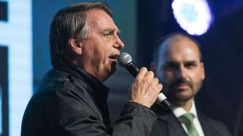 O deputado federal Eduardo Bolsonaro (PL-SP) se mudou para os EUA, onde vem pressionando o governo americano por medidas que favore&ccedil;am uma anistia ou absolvi&ccedil;&atilde;o para Jair Bolsonaro