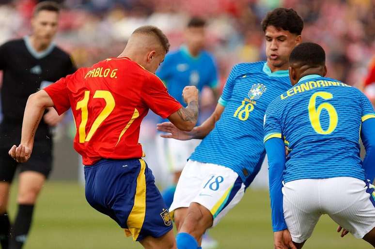 Espanha e Brasil fizeram duelo tenso pela última rodada do Grupo C do Mundial Sub-20 –