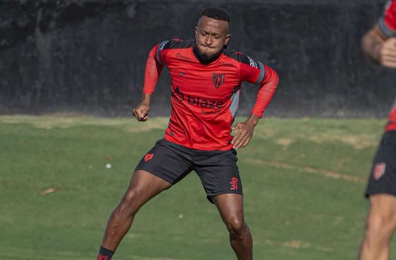 Dragão quer se aproximar da briga pelo acesso –