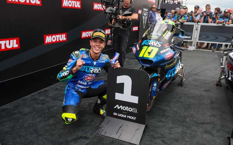 Moto2: Diogo Moreira shines and conquers the pole in the Indonesia GP