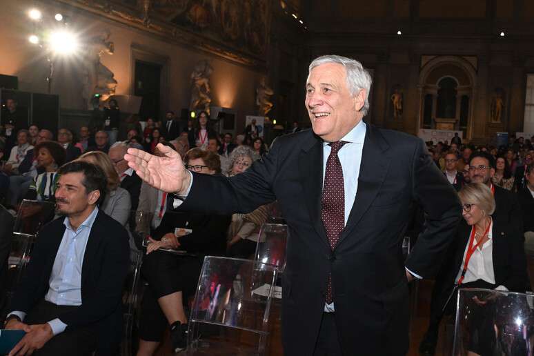 Cúpula em Roma, que será liderada por Tajanis, reunirá altos funcionários governamentais