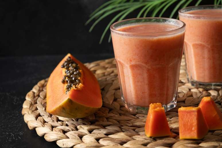 Vitamina de mamão com aveia e mel