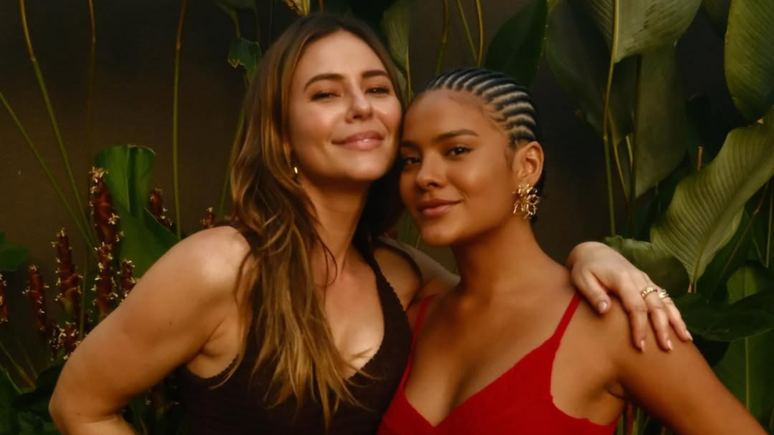 Paolla Oliveira e Bella Campos 