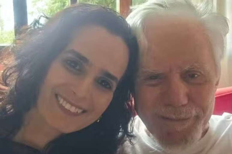 Joana e Reginaldo Faria posam juntos