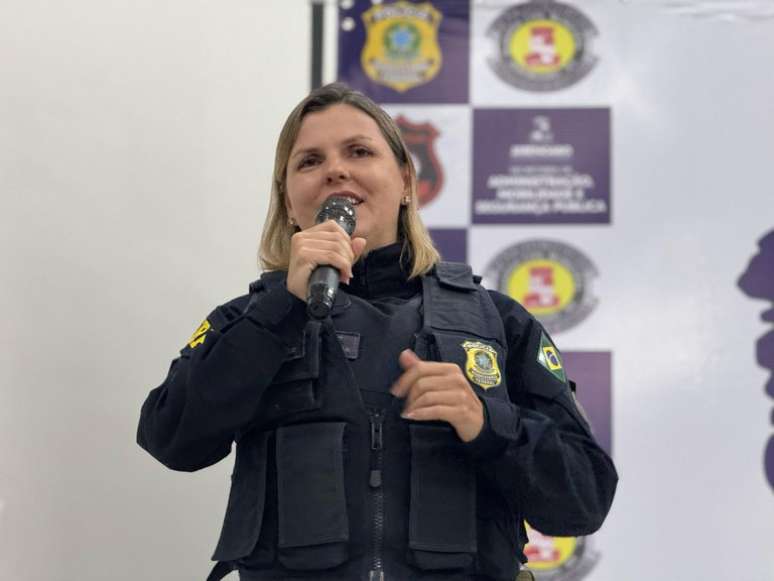 Michelle Alencar é inspetora da Polícia Rodoviária Federal na Bahia