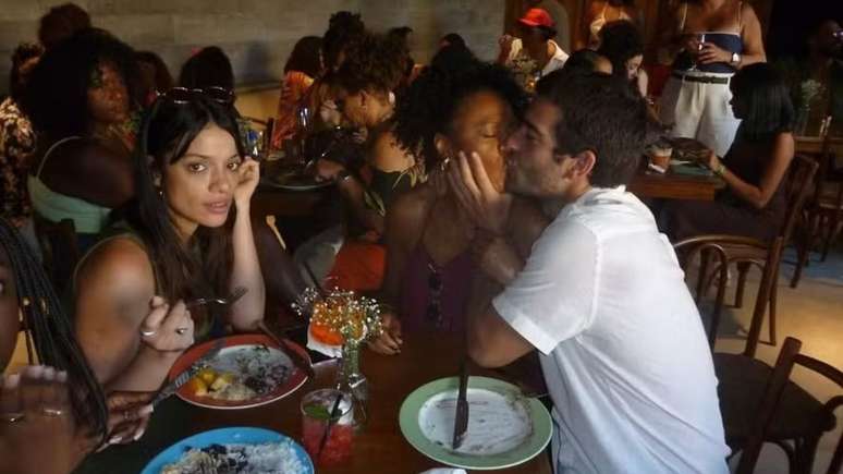 Humberto Carrão em confraternização de ‘Vale Tudo’