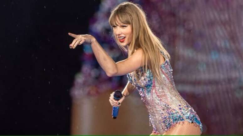 Taylor Swift em show em São Paulo em novembro de 2023. A cantora lançou seu 12° álbum, 'The Life of a Showgirl' na última sexta-feira, 3.