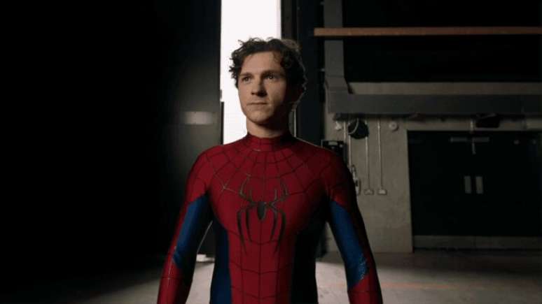 Filmagens de 'Homem-Aranha: Um Novo Dia' foram interrompidas após lesão de Tom Holland