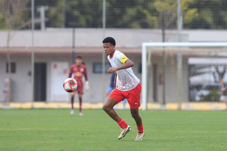 Marquinhos Monteiro, jogador do time sub-17 do Red Bull Bragantino. (Foto de Fernando Roberto/Red Bull Bragantino)