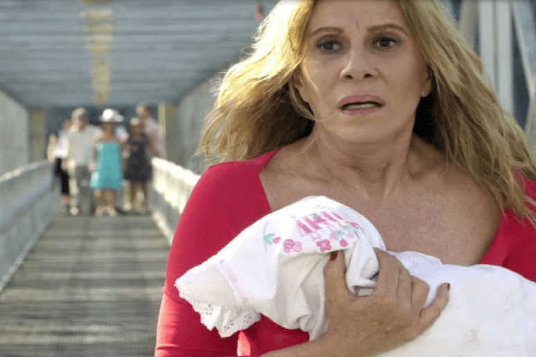 Em &ldquo;Senhora do Destino&rdquo;, Nazar&eacute; uniu drama, loucura e ironia como poucas vil&atilde;s na TV 